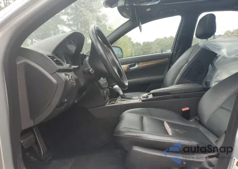 2008 Mercedes-Benz C 350 из США, поврежденный, VIN WDDGF56X38F127371